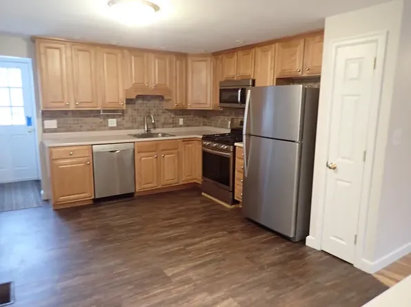 50-52 Fuller St #1, Waltham, MA 02453