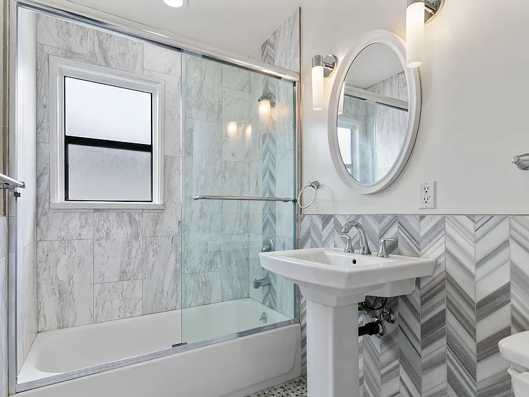 2104 E Florida St — Photo 14