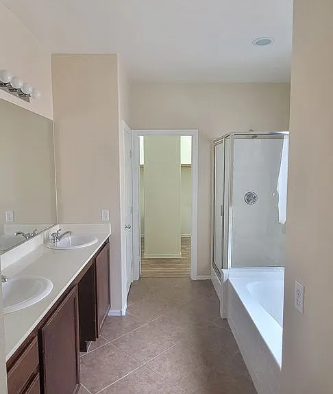 3833 Bowers Hollow Ave — Photo 12