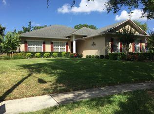 9947 Spring Lake Dr, Clermont, FL 34711