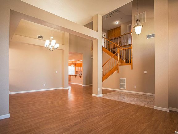 5th image of 9449 Tuscany Cir