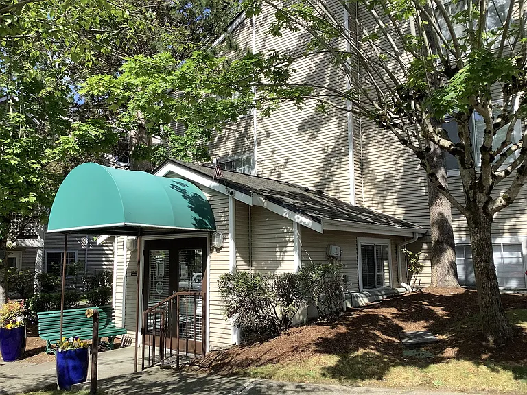 Foster Commons — Photo 14