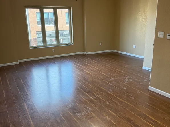 303 Main St #1/2, Cedar Falls, IA 50613