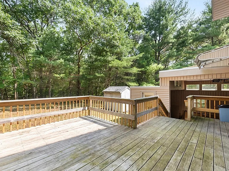 164 Wilshire Dr — Photo 15