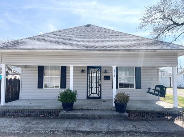 609 Powell St, Lebanon, IN 46052