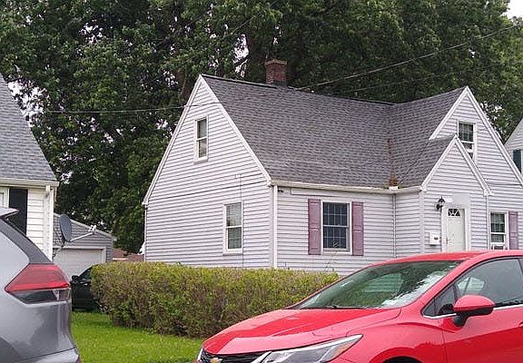 4th image of 275 Burch Ave