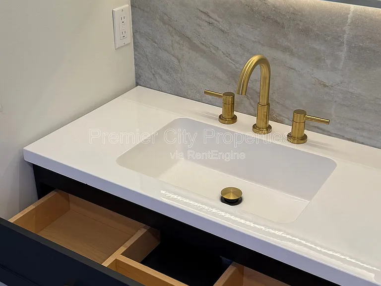 240 McGregor Ave #2 — Photo 19