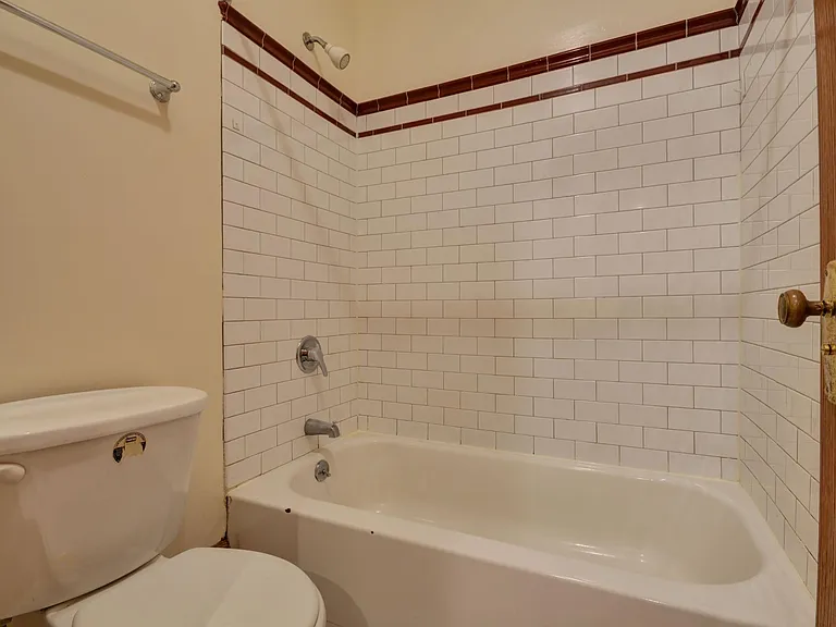 3920 N Janssen Ave #1 — Photo 13