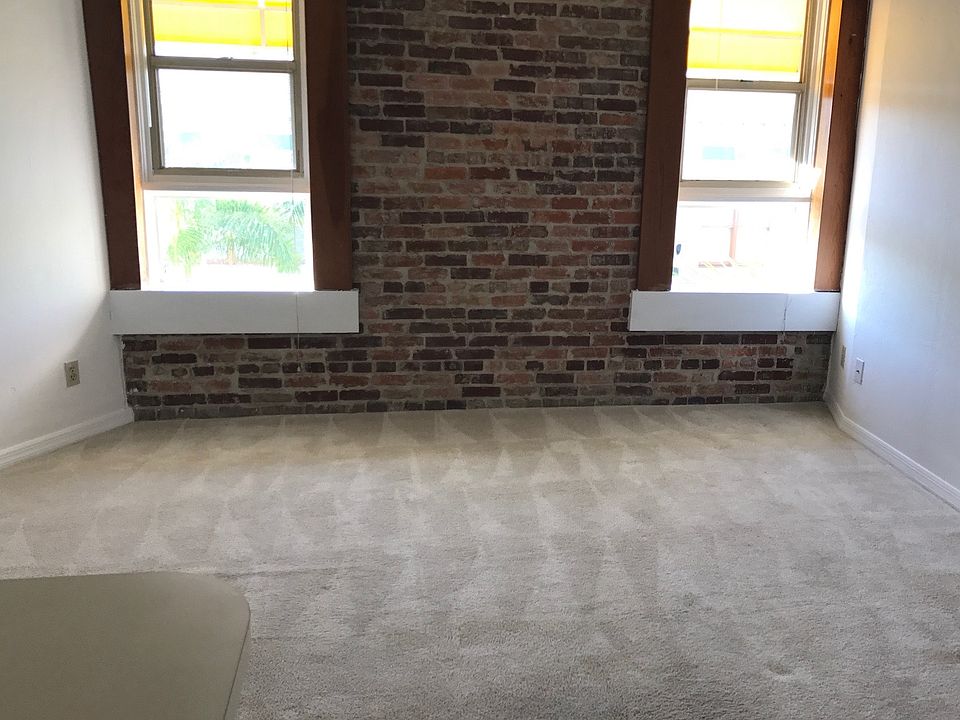 1st image of 2271 1st St APT 17