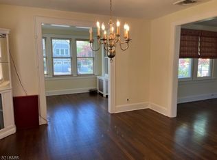 9 Emmett St, Chatham, NJ 07928