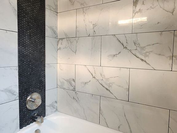 5th image of 6226 Nottingham Ave APT 2W