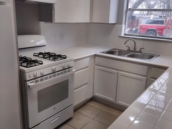 411 Donnell Dr APT A, Arlington, TX 76012