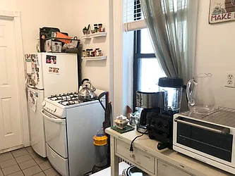 Rented by Lindemar LLC