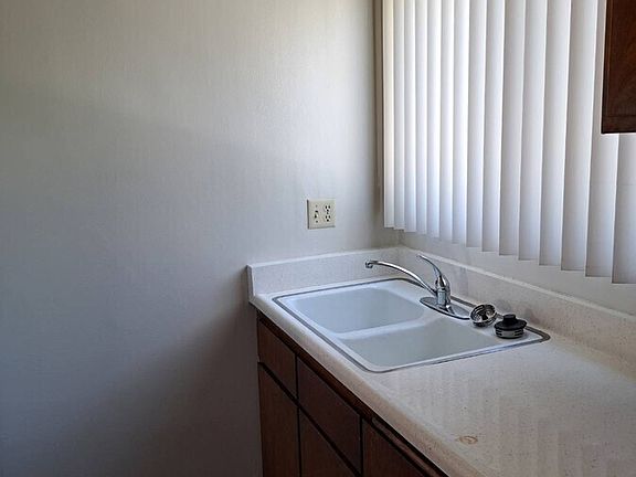 5th image of 1356 W Lomita Blvd #17