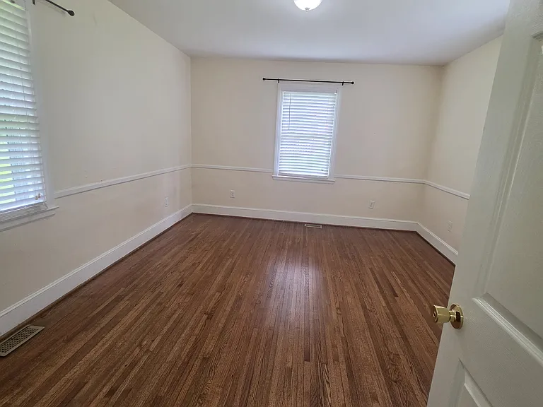 2976 Shady Ln — Photo 13