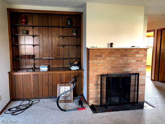2nd image of 18025 Broxton Dr