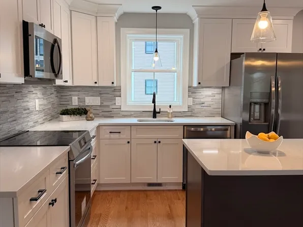 9 Acton Rd #8, Chelmsford, MA 01824