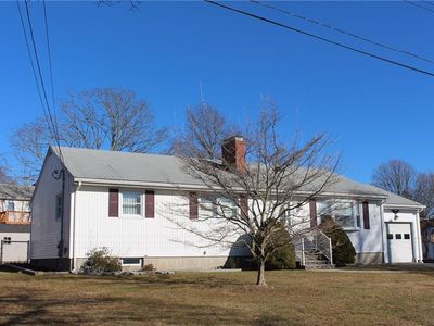 6 Smithfield Dr, Middletown, RI, 02842