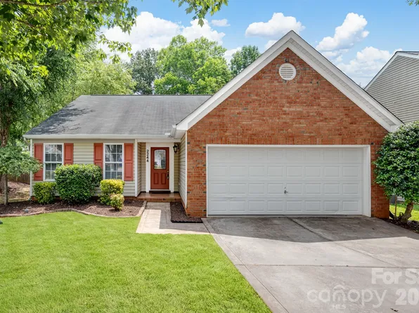 2244 Wexford Way, Statesville, NC 28625