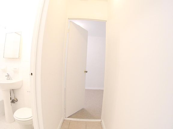 5th image of 1125 Sheridan Ave #4A-2