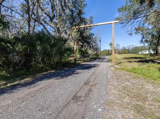 1944 Sparkman Rd, Plant City, FL 33566