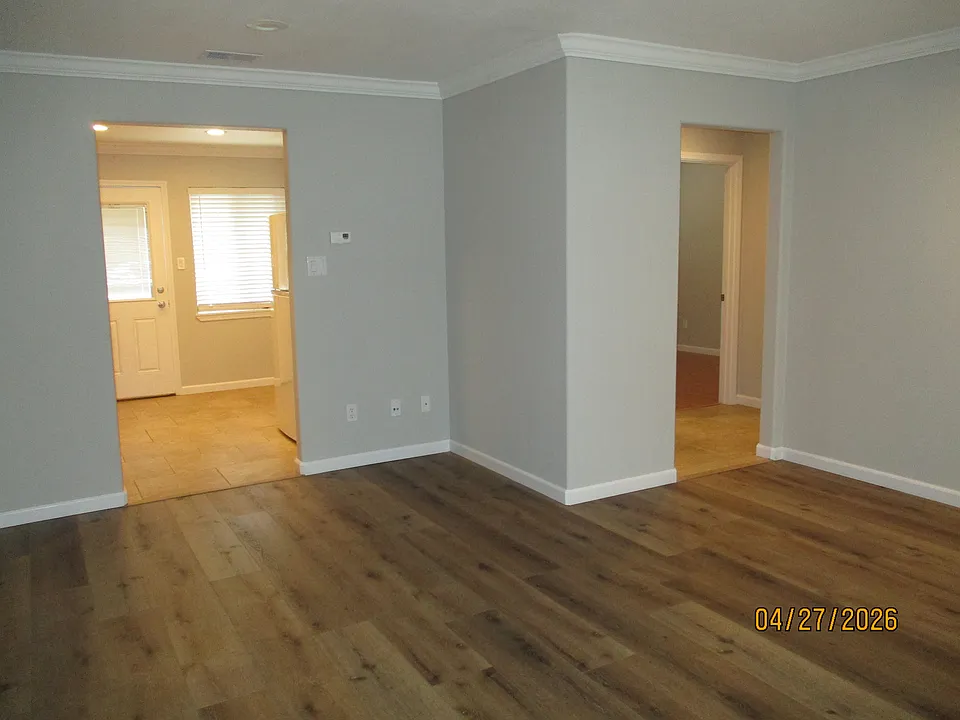 1475 Carleton Dr