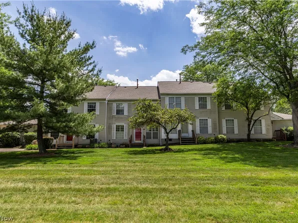 2796 Mull Ave, Akron, OH 44321