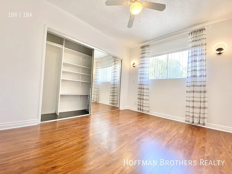 1315 N June St #117 — Photo 5