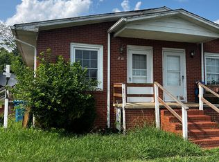 525 Weaver Ave #A, Archdale, NC 27263