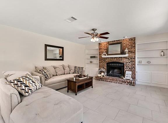 4th image of 14305 Richard Walker Blvd