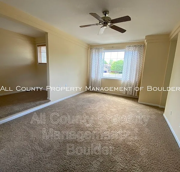 1452 Zinnia Cir — Photo 11