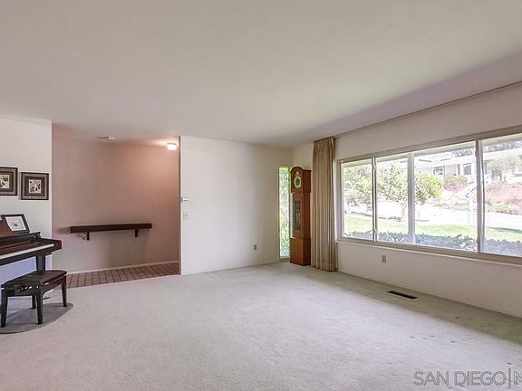 3rd image of 1547 Tibidabo Dr
