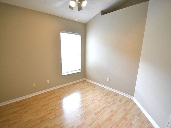 5th image of 13418 Eudora Pl