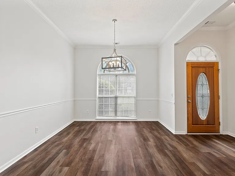 371 Marshview Dr — Photo 4