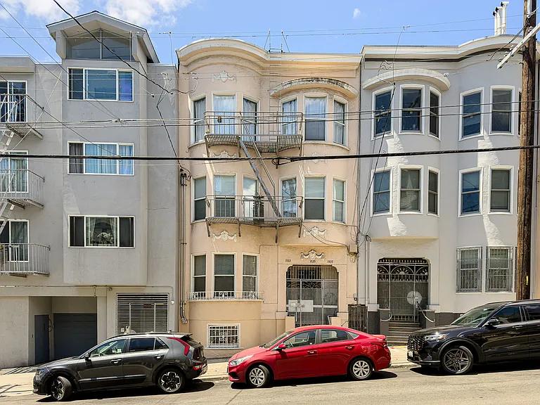 1535 Larkin St #B — Photo 35