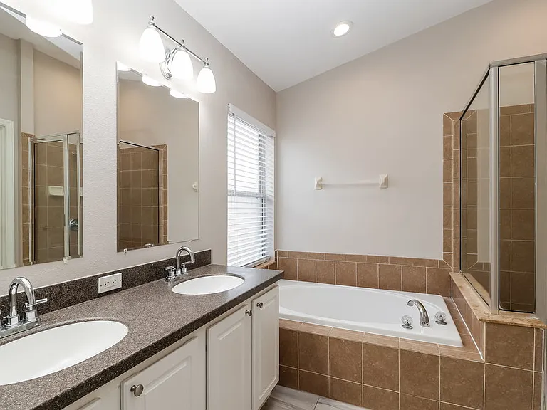 10124 Coldwater Loop — Photo 13