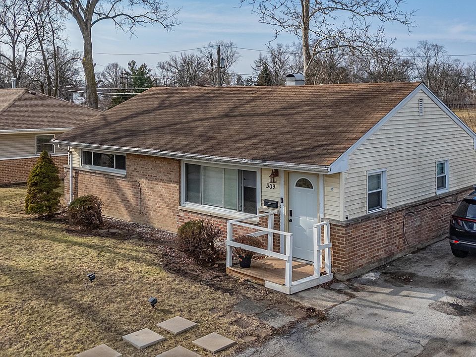 1st image of 309 Blackhawk Dr