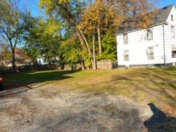 3rd image of 94 Mary Day Ave
