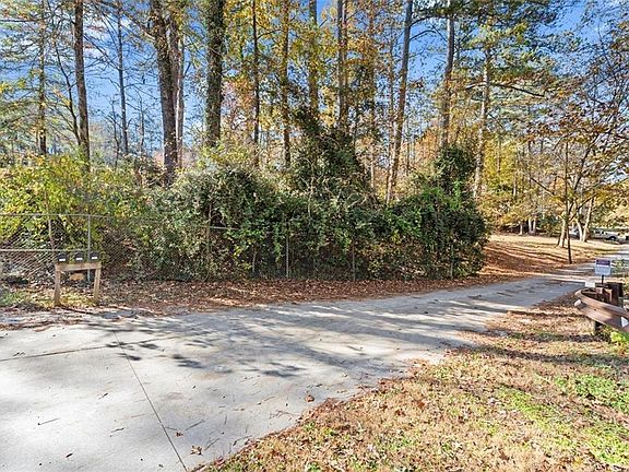 5th image of 1099 Burnt Hickory Rd NW #20250