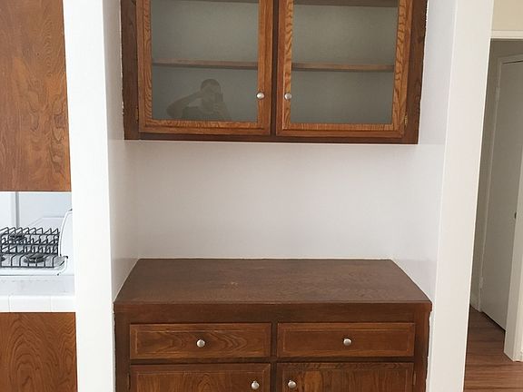 5th image of 4053 Lincoln Ave APT 2