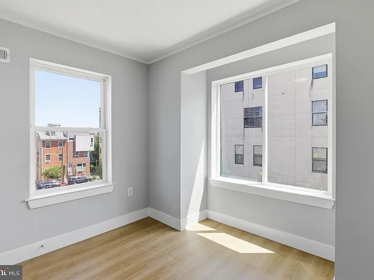 1511 W Flora St — Photo 30