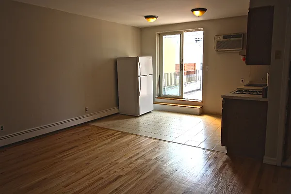 Rented by Brooklyn Bridge | media 13