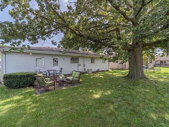 2nd image of 4974 Scenic Dr