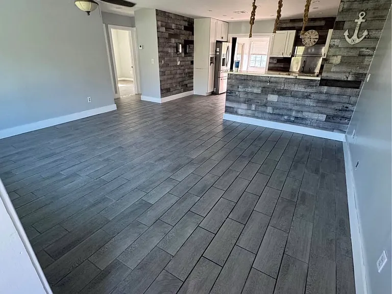 5778 SE Pine Ave — Photo 4