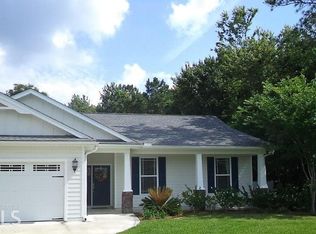 225 Waters Edge Dr, Kingsland, GA 31548