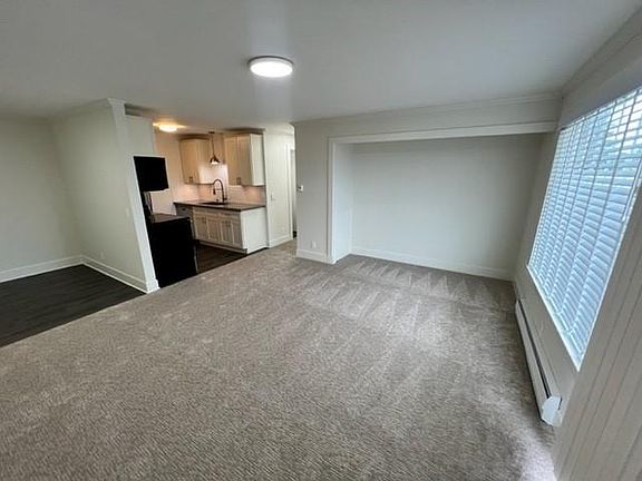 5th image of 2911 S 200th St Unit 6