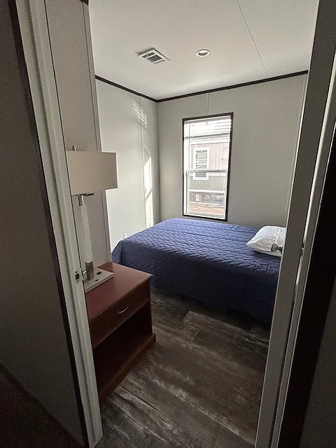 3 bed, 924 sqft, $2,700 — Photo 4