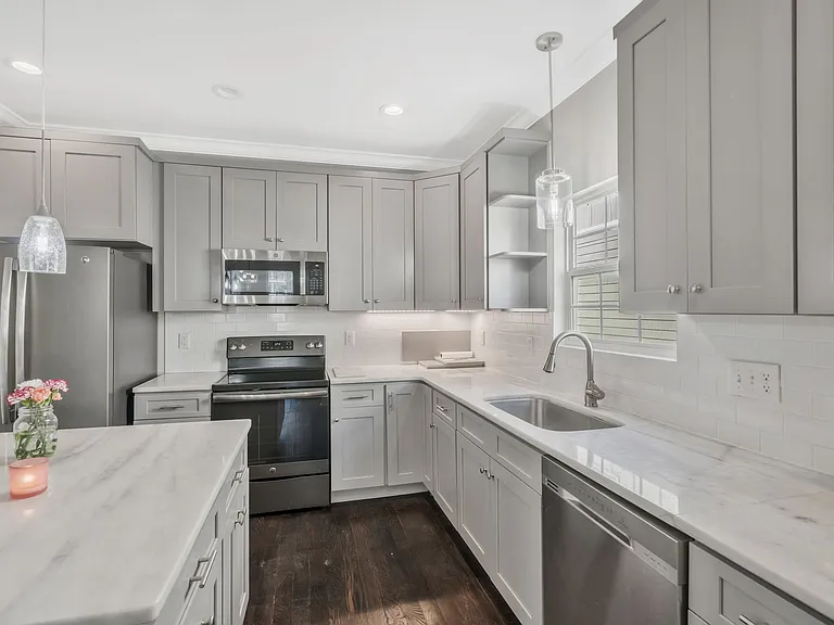 5809B Morrow Rd — Photo 10