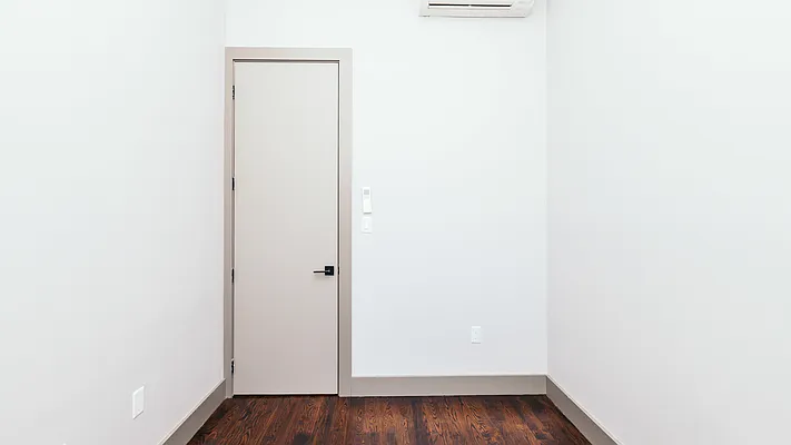 Rented by Isaac Silberstein, LREB | media 3