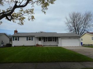 25 Vince Dr, Rochester, NY 14606